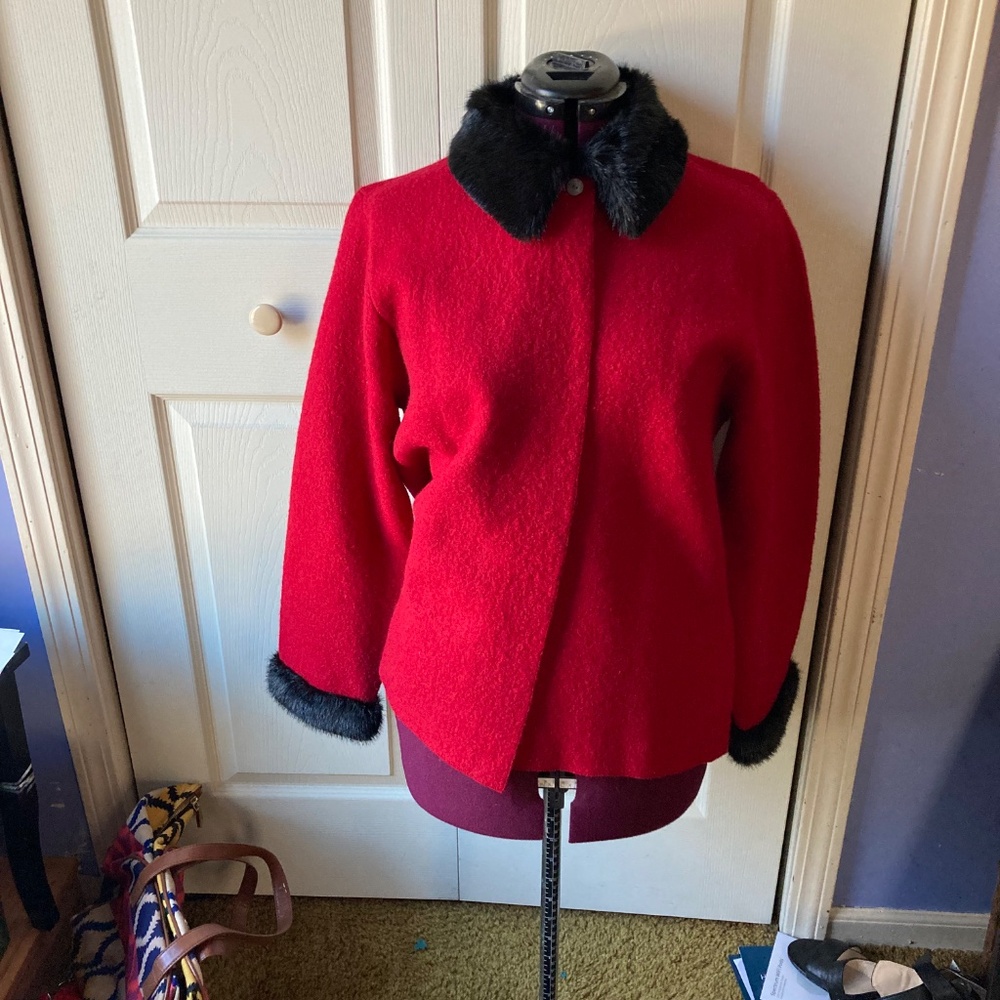 Cape/jacket - Picture 6 of 6